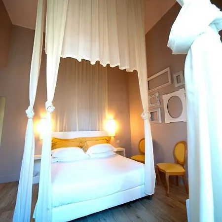 Affittacamere Le Stanze Di Corteinfiore 4*