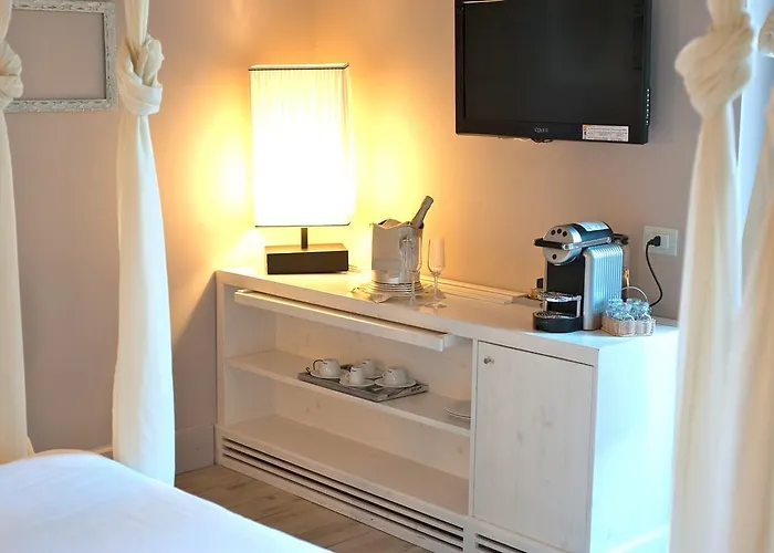 Le Stanze Di Corteinfiore Penzion 4*