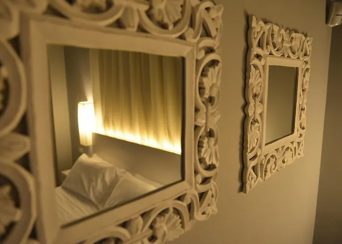 Le Stanze Di Corteinfiore Pensionat 4*